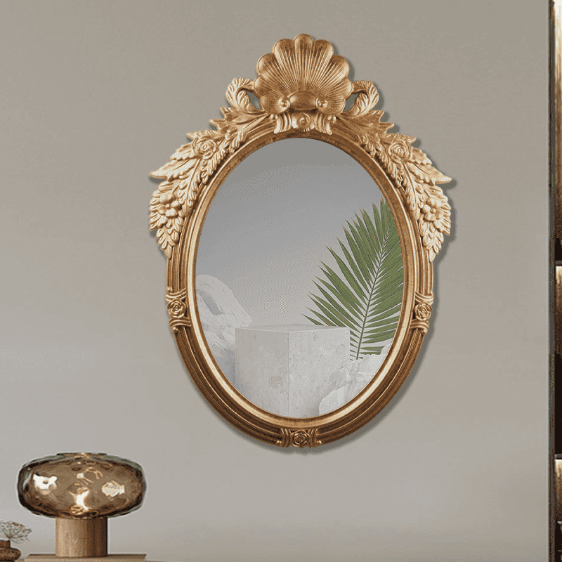 Espejo de estilo clásico ovalado con marco dorado vintage