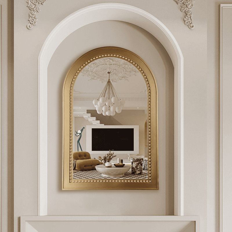 Espejo de pared moderno arqueado con marco dorado